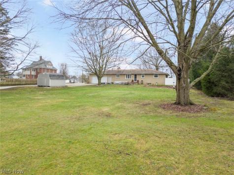 5147 Broadway Avenue NE Louisville OH 44641