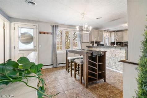 5147 Broadway Avenue NE Louisville OH 44641