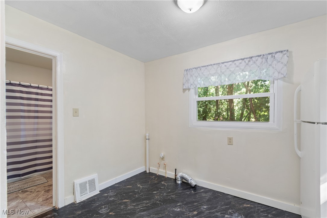 699 Fultz Street Akron OH 44307