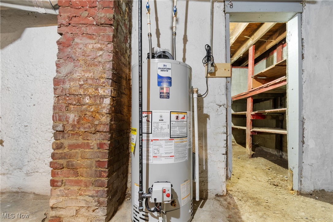 699 Fultz Street Akron OH 44307