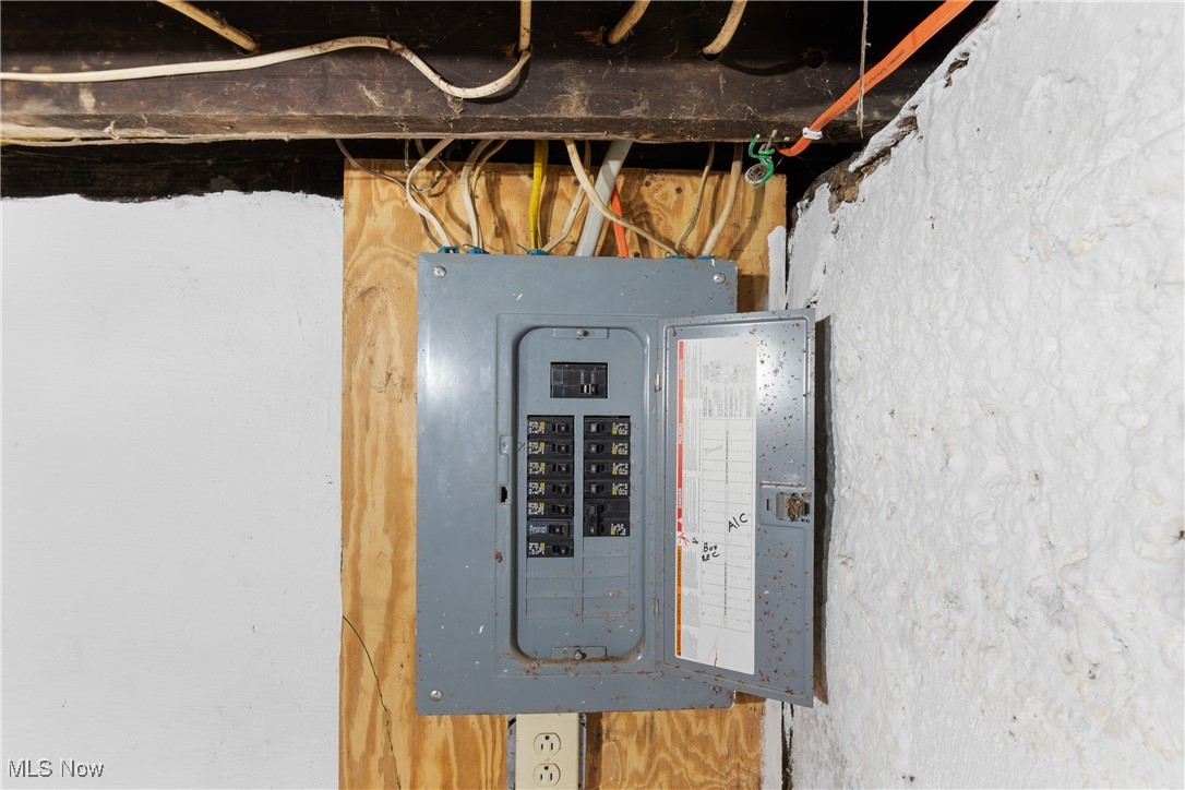 699 Fultz Street Akron OH 44307