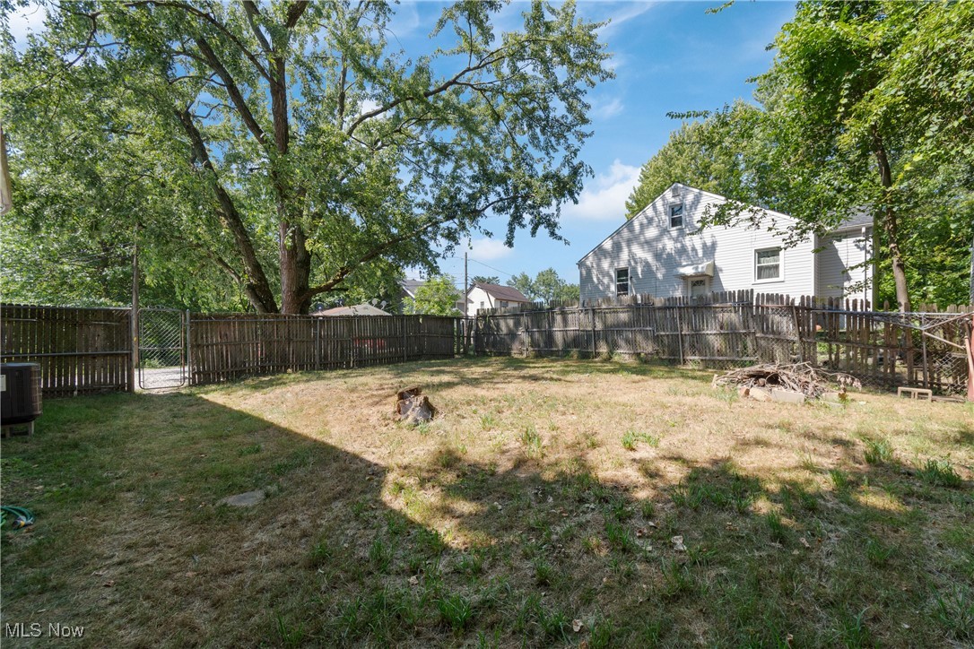 699 Fultz Street Akron OH 44307