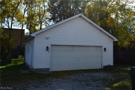 407 W Herrick Avenue Wellington OH 44090