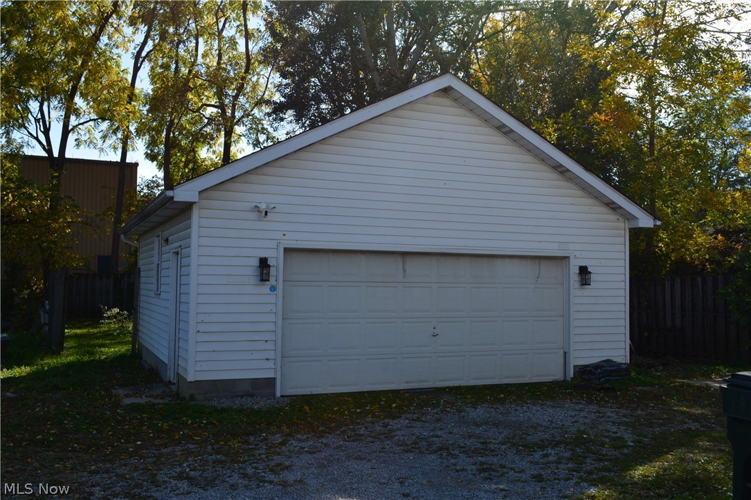 407 W Herrick Avenue Wellington OH 44090