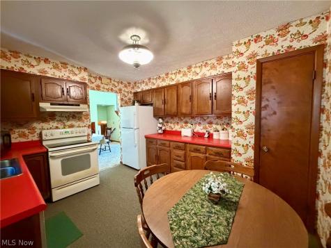 14320 Broadwood Drive Burton OH 44021