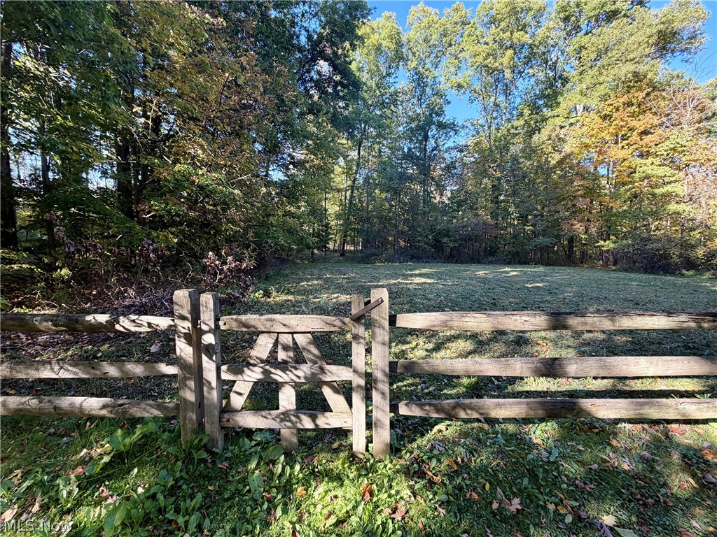 14320 Broadwood Drive Burton OH 44021