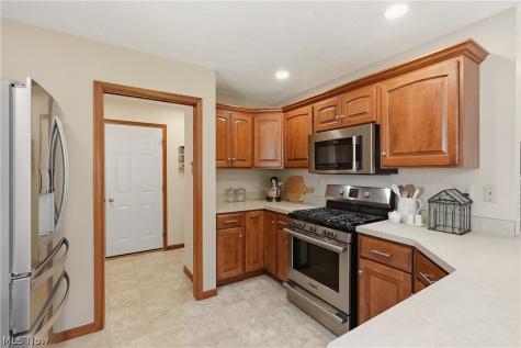 1430 Ashton Way Wooster OH 44691
