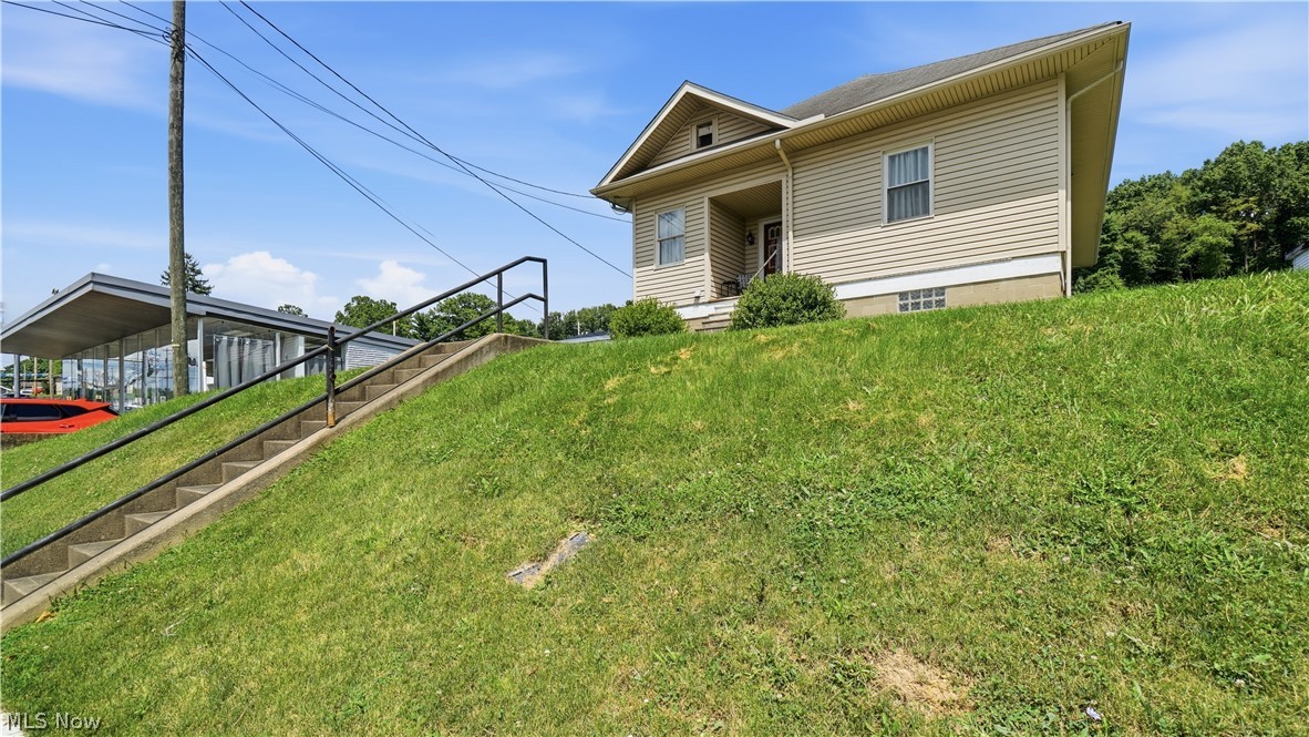 2005 E Wheeling Avenue Cambridge OH 43725