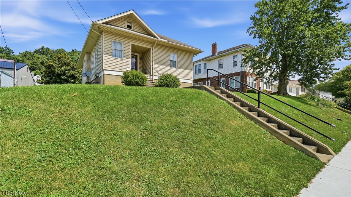 2005 E Wheeling Avenue Cambridge OH 43725