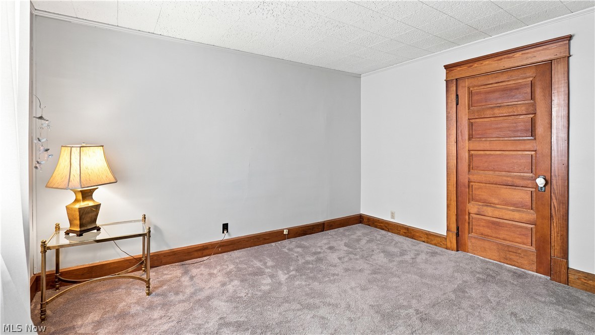 2005 E Wheeling Avenue Cambridge OH 43725