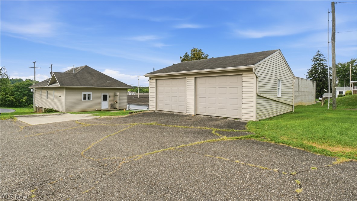 2005 E Wheeling Avenue Cambridge OH 43725