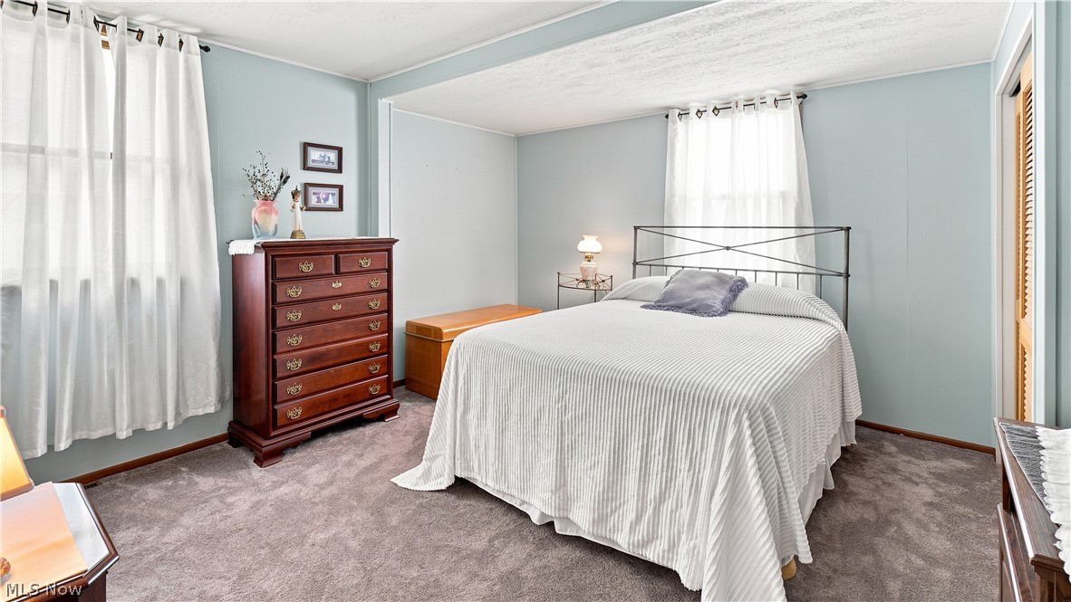 2005 E Wheeling Avenue Cambridge OH 43725