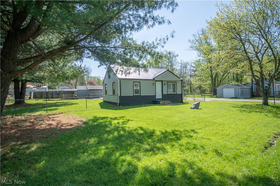 324 Charlotte Avenue SE Canton OH 44707