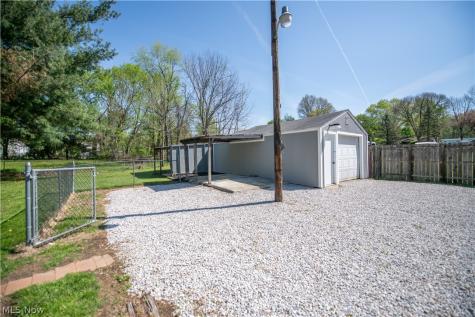324 Charlotte Avenue SE Canton OH 44707