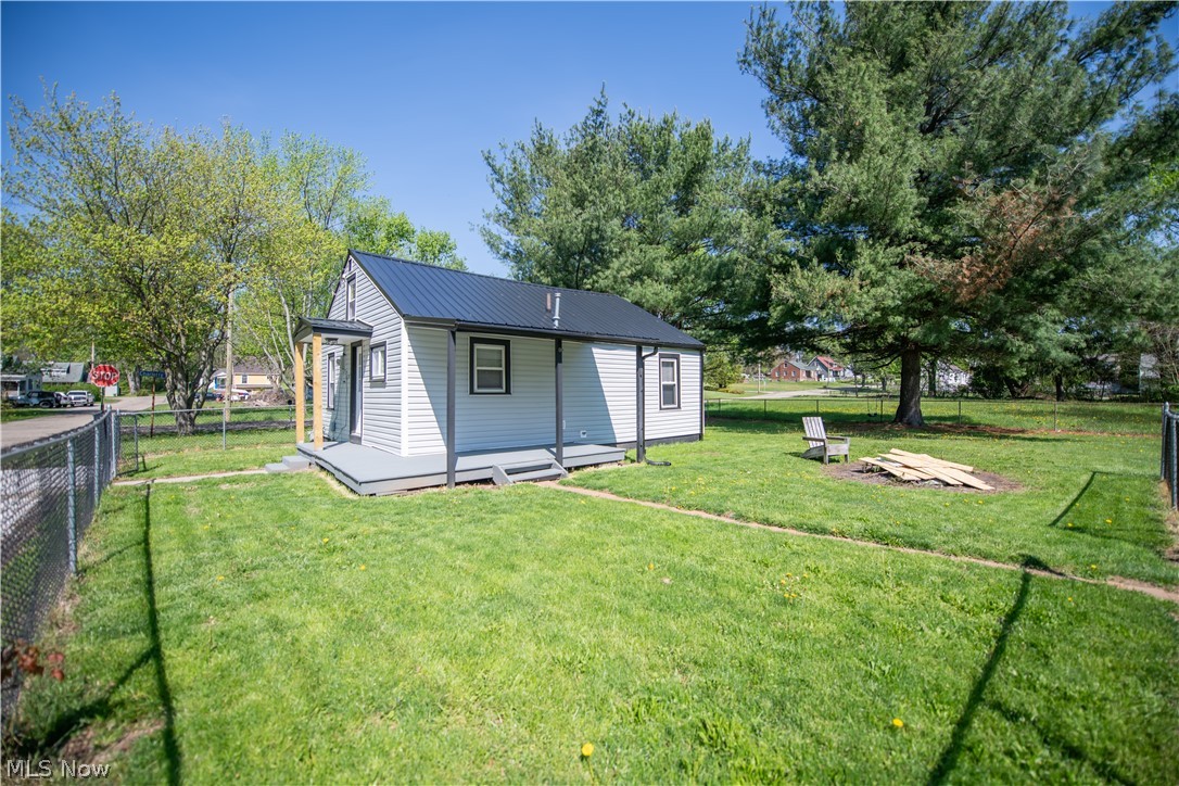 324 Charlotte Avenue SE Canton OH 44707