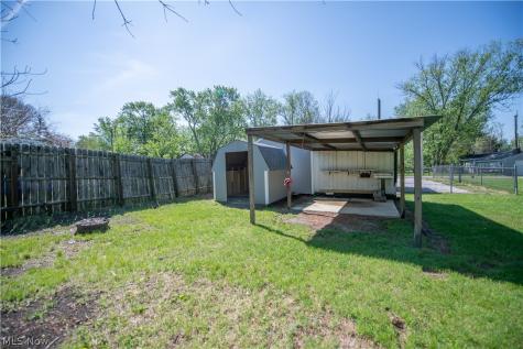 324 Charlotte Avenue SE Canton OH 44707