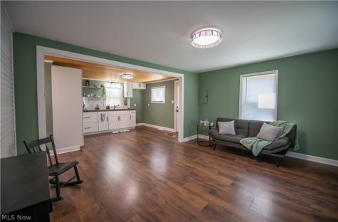 324 Charlotte Avenue SE Canton OH 44707