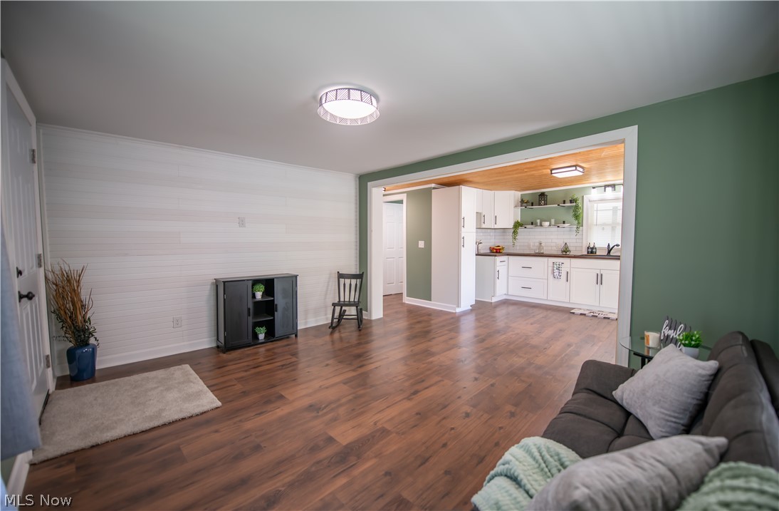324 Charlotte Avenue SE Canton OH 44707