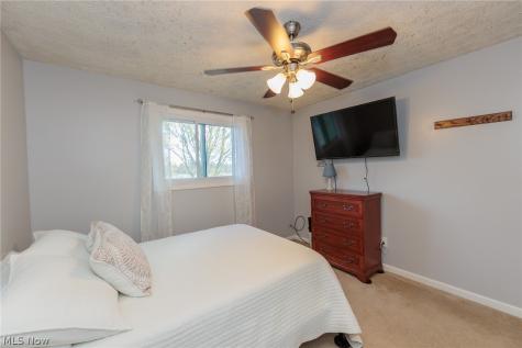 1012 Greenwich Avenue Grafton OH 44044