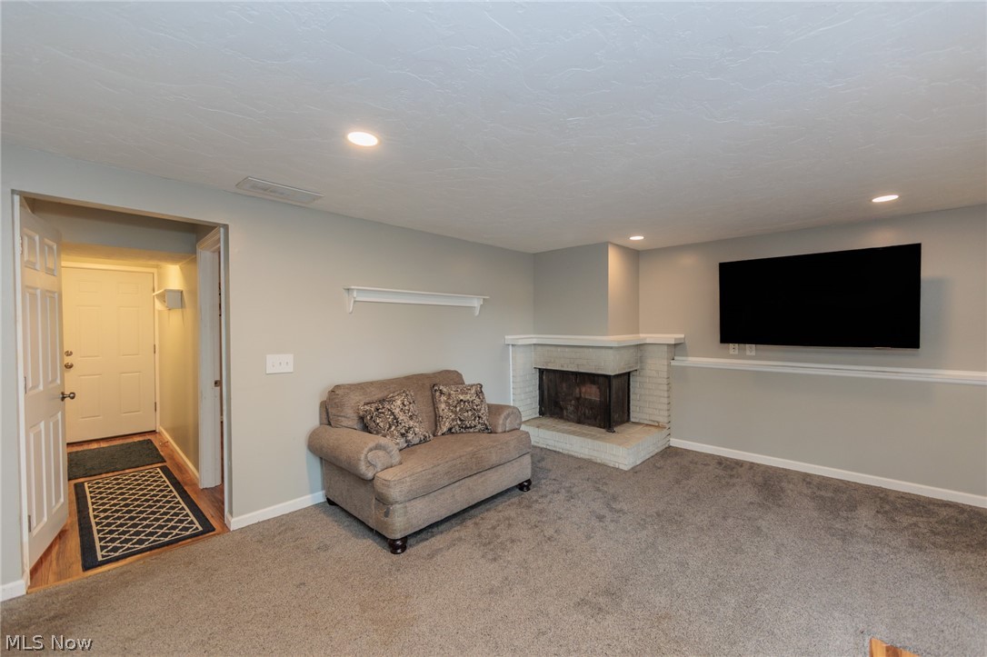 1012 Greenwich Avenue Grafton OH 44044