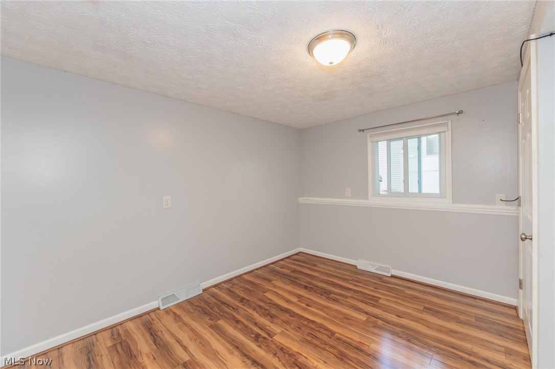 1012 Greenwich Avenue Grafton OH 44044