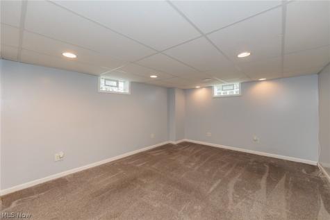 1012 Greenwich Avenue Grafton OH 44044