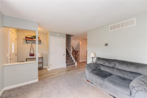 1012 Greenwich Avenue Grafton OH 44044
