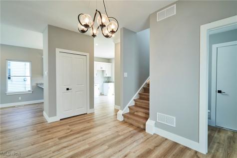 V/l 12 Carlton Drive Eastlake OH 44095
