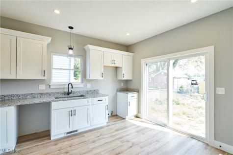 V/l 12 Carlton Drive Eastlake OH 44095