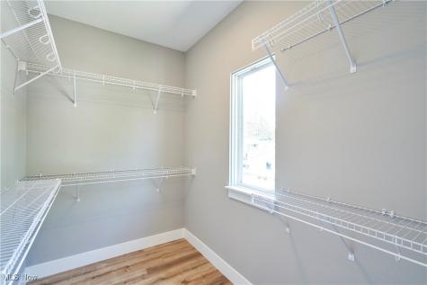 V/l 12 Carlton Drive Eastlake OH 44095