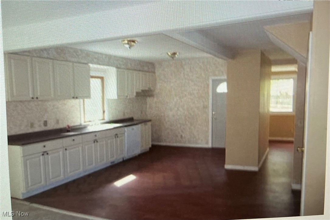 2025 Pointview Avenue Youngstown OH 44502