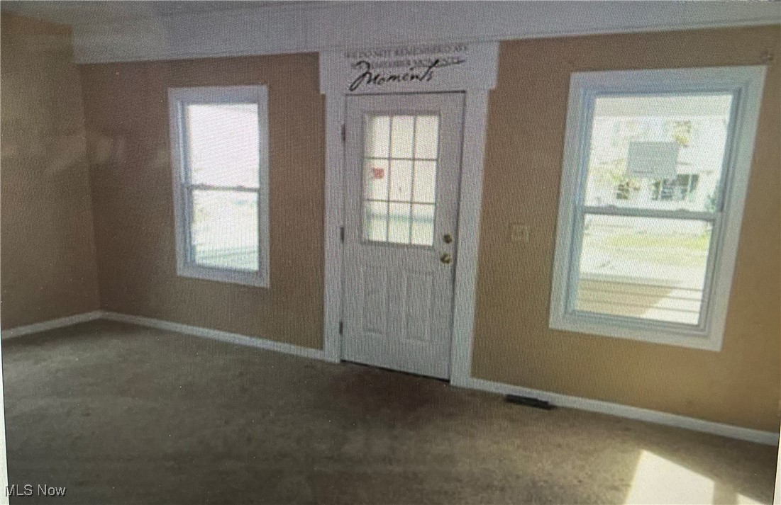 2025 Pointview Avenue Youngstown OH 44502