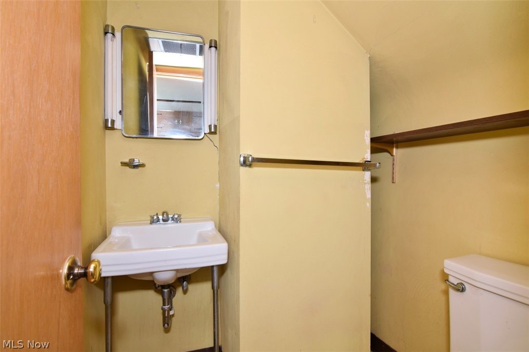 232 E 293rd Street Willowick OH 44095