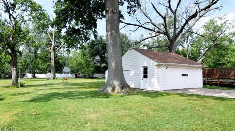 232 E 293rd Street Willowick OH 44095