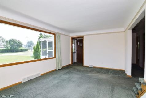 232 E 293rd Street Willowick OH 44095