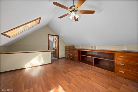 4905 Pinewood Drive Sheffield Lake OH 44054