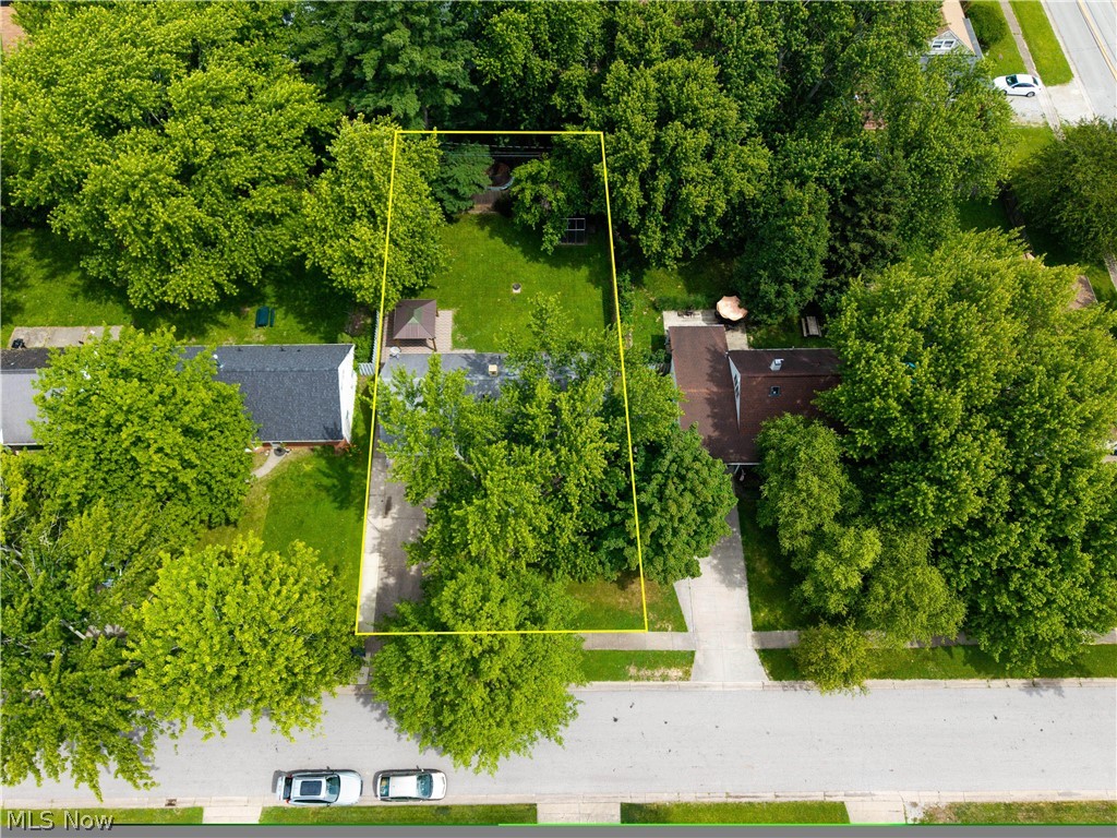 4905 Pinewood Drive Sheffield Lake OH 44054
