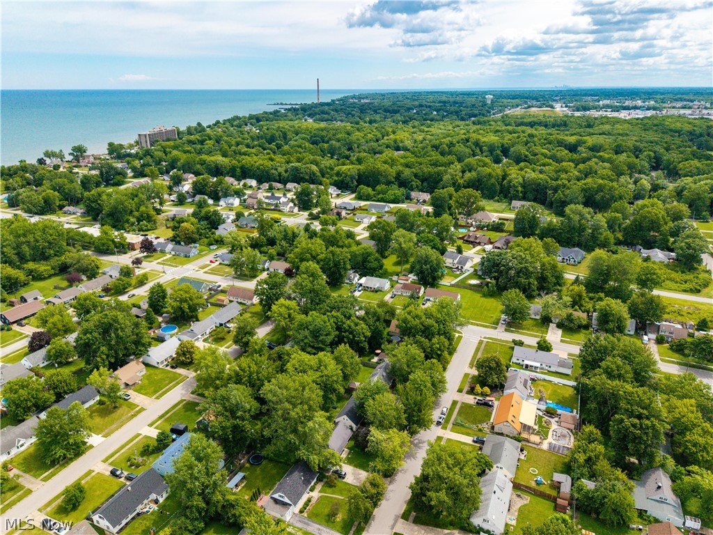 4905 Pinewood Drive Sheffield Lake OH 44054