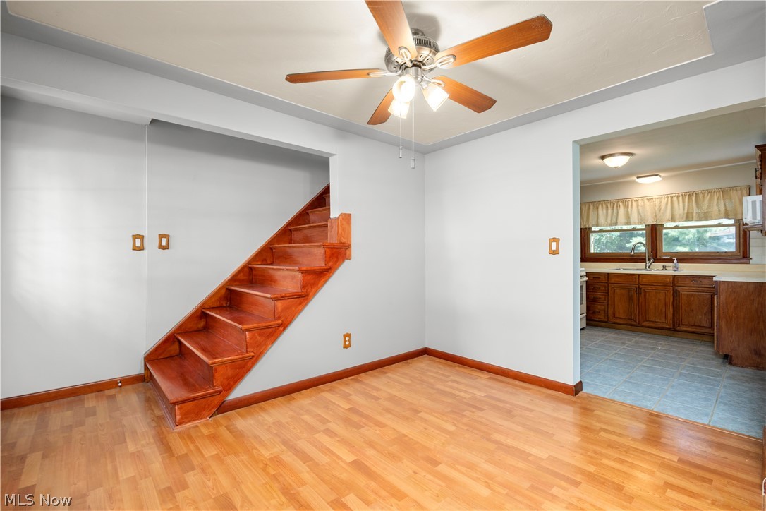 4905 Pinewood Drive Sheffield Lake OH 44054