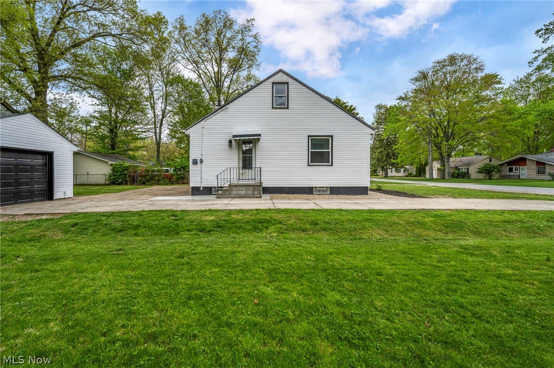174 Tomahawk Drive Avon Lake OH 44012