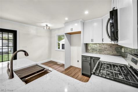 174 Tomahawk Drive Avon Lake OH 44012