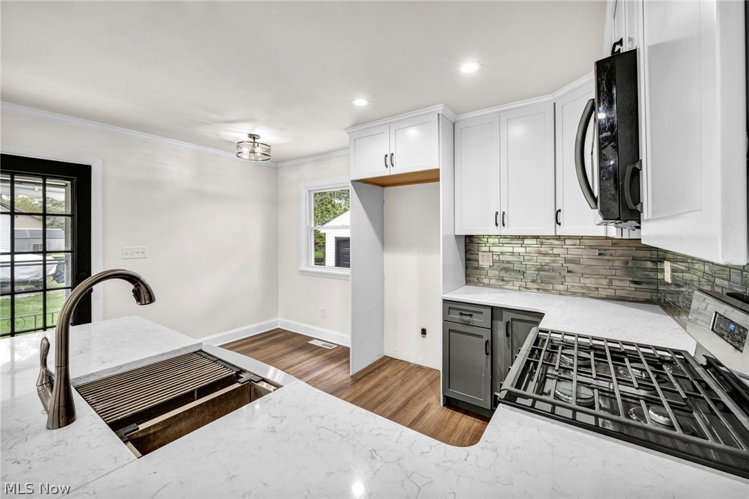 174 Tomahawk Drive Avon Lake OH 44012