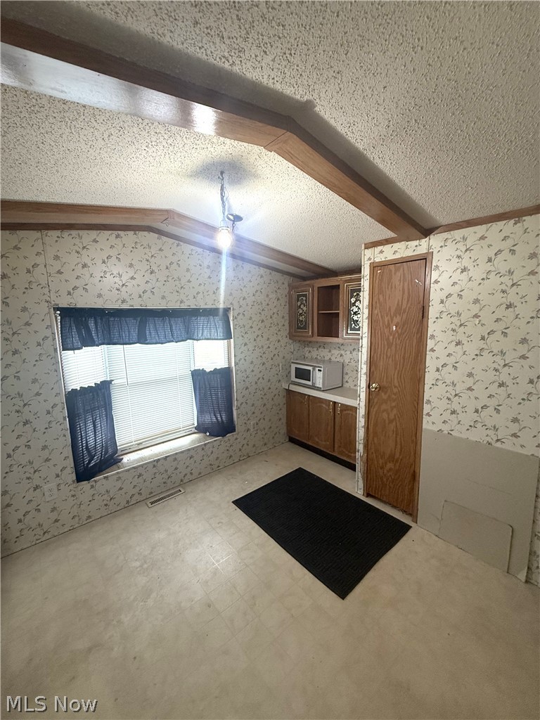 26240 Broadway Avenue Oakwood Village OH 44146