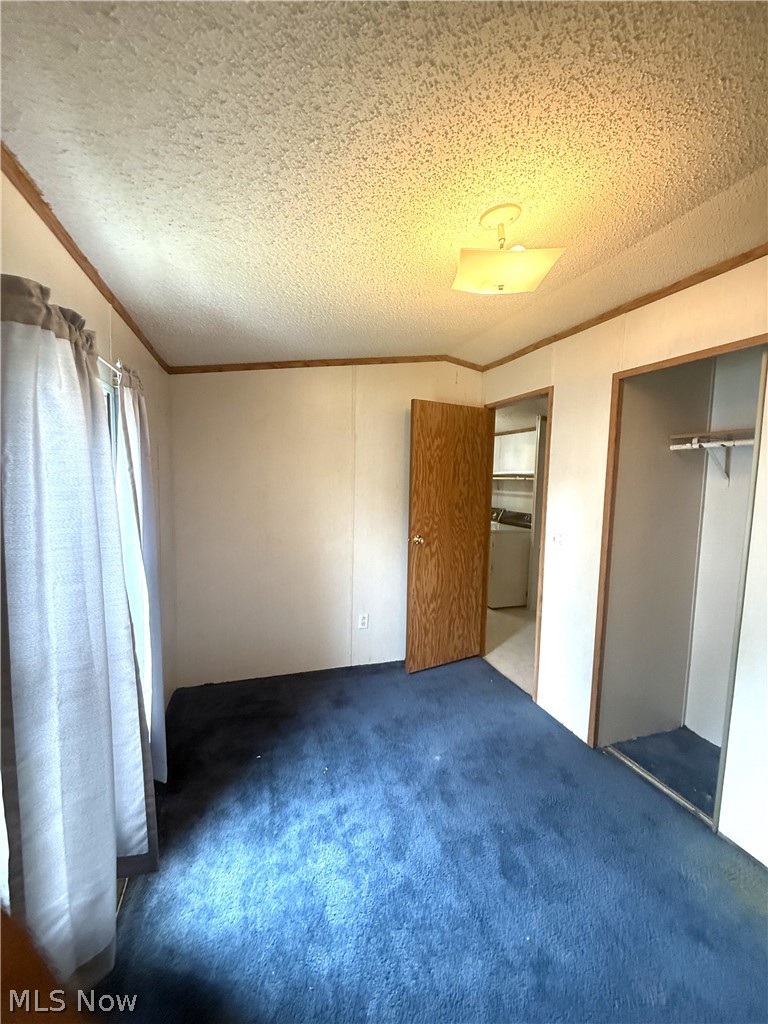 26240 Broadway Avenue Oakwood Village OH 44146