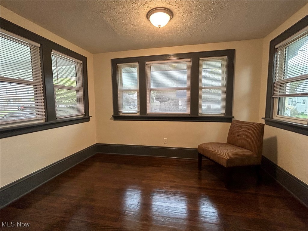 76 Hazelwood Avenue Barberton OH 44203
