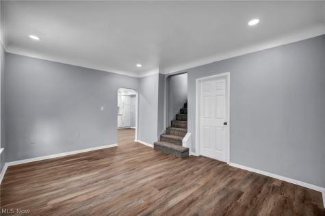 15607 Saranac Road Cleveland OH 44110