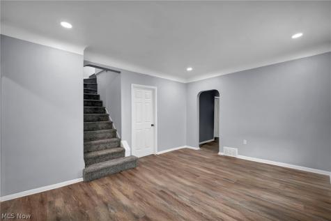 15607 Saranac Road Cleveland OH 44110
