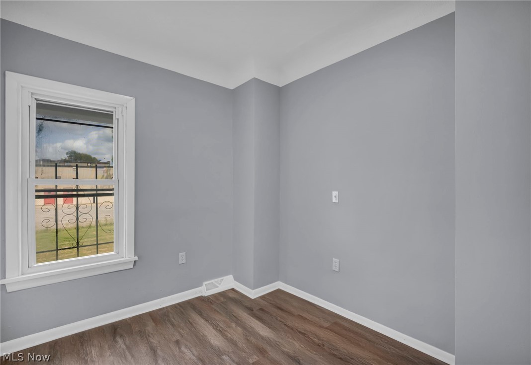 15607 Saranac Road Cleveland OH 44110