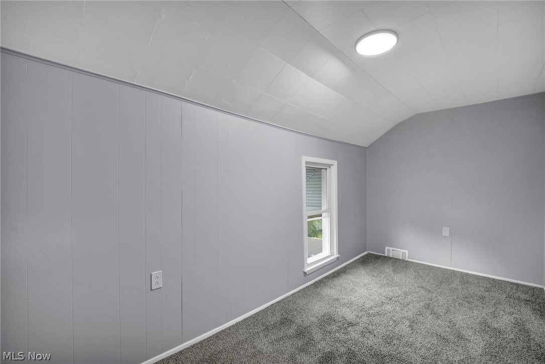 15607 Saranac Road Cleveland OH 44110