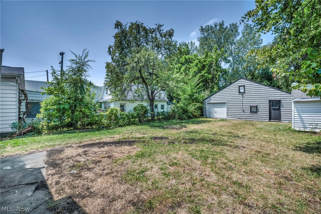 15607 Saranac Road Cleveland OH 44110